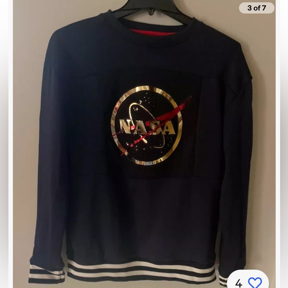 NWT! Unisex! NASA Sweatshirt - size L Navy